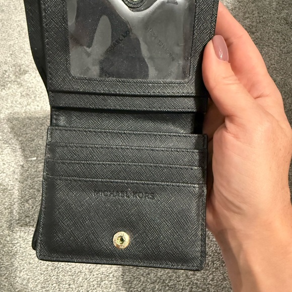 Michael Kors Black Leather Card Holder with Gold Logo - Picture 4 of 5